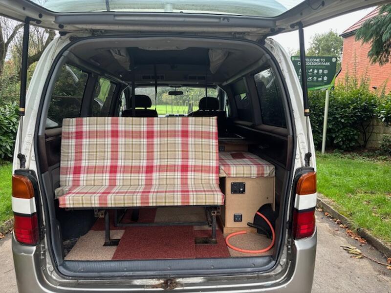 TOYOTA GRANVIA