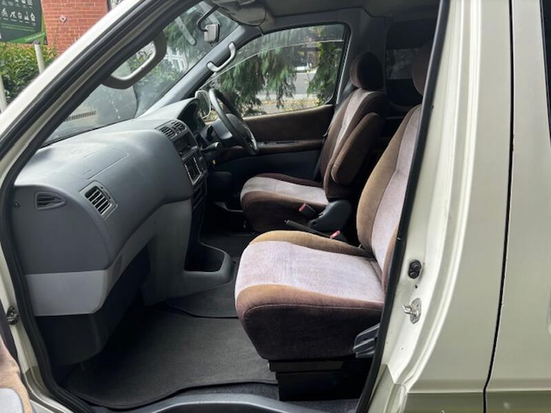 TOYOTA GRANVIA