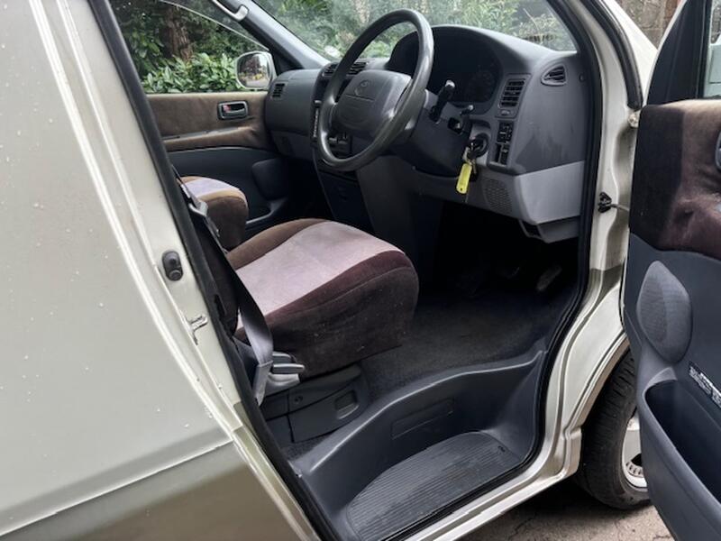 TOYOTA GRANVIA