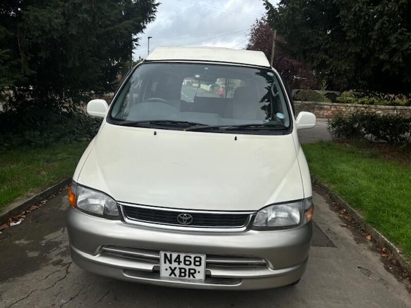 TOYOTA GRANVIA
