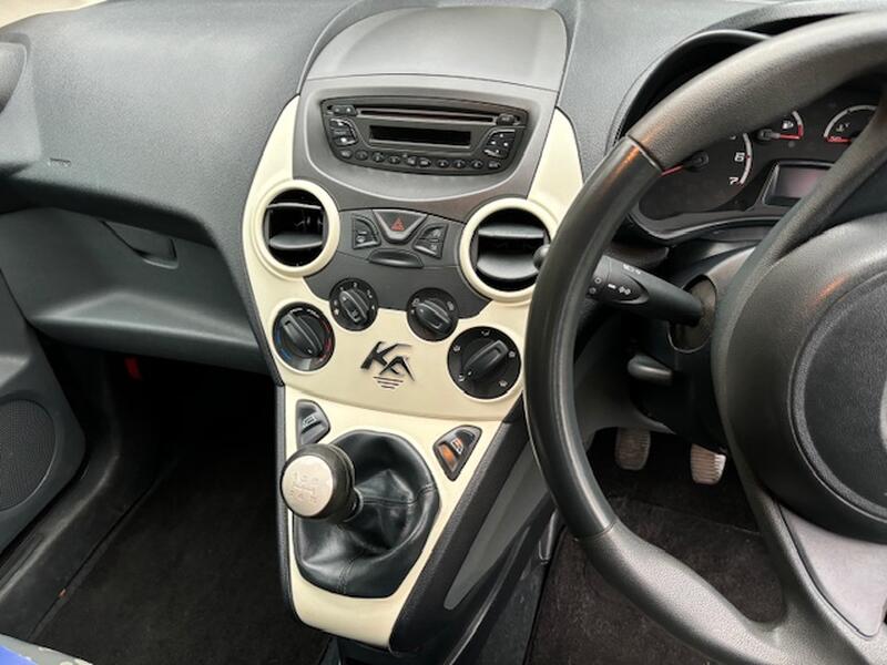 FORD KA