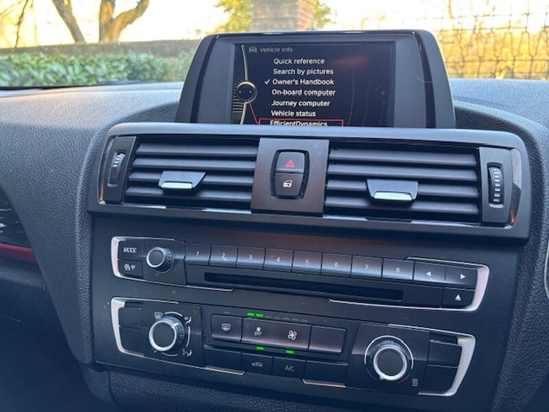 BMW 1 SERIES