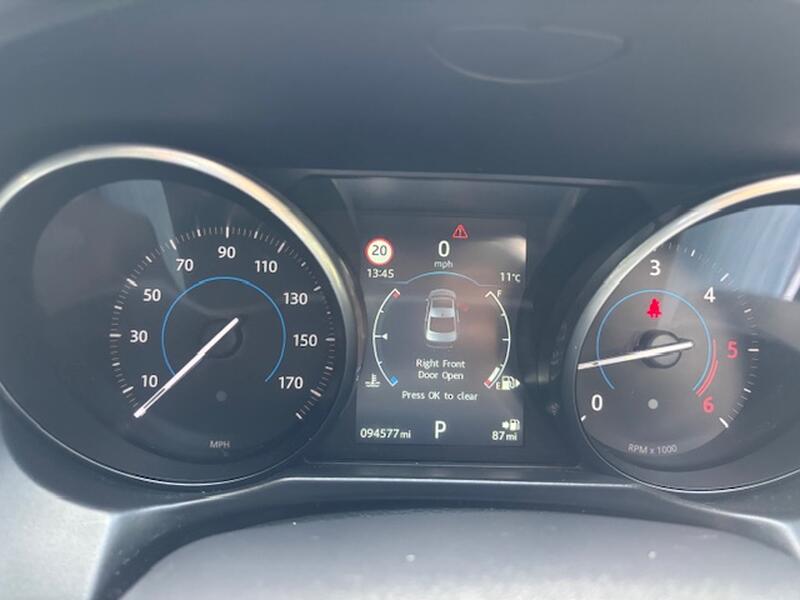 JAGUAR XF