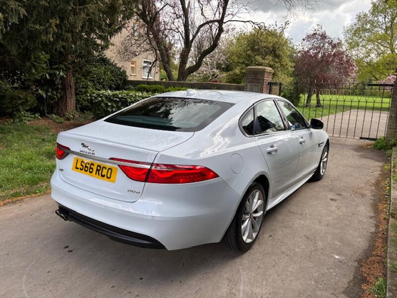 JAGUAR XF