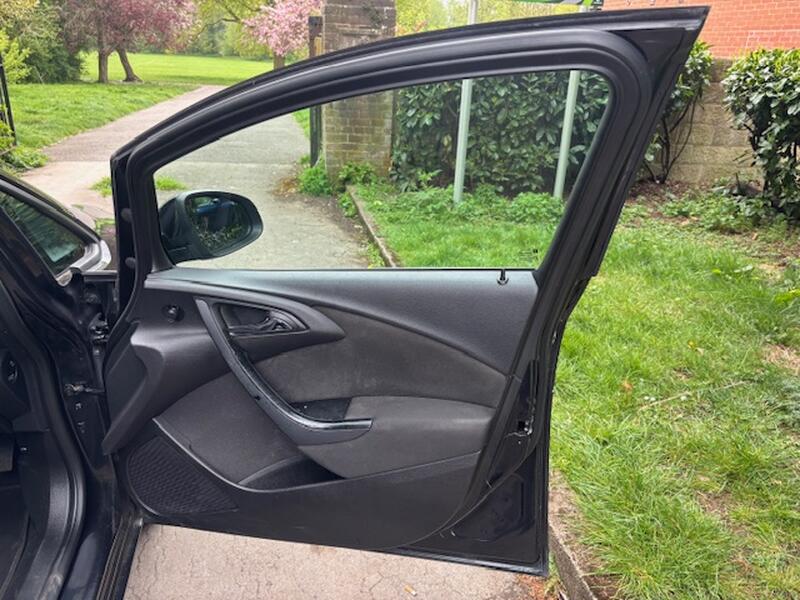 VAUXHALL ASTRA