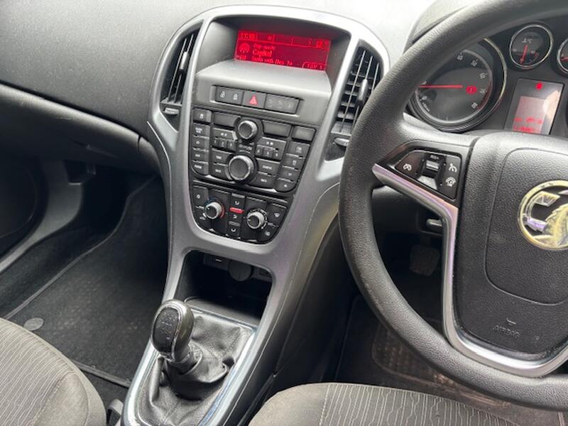 VAUXHALL ASTRA