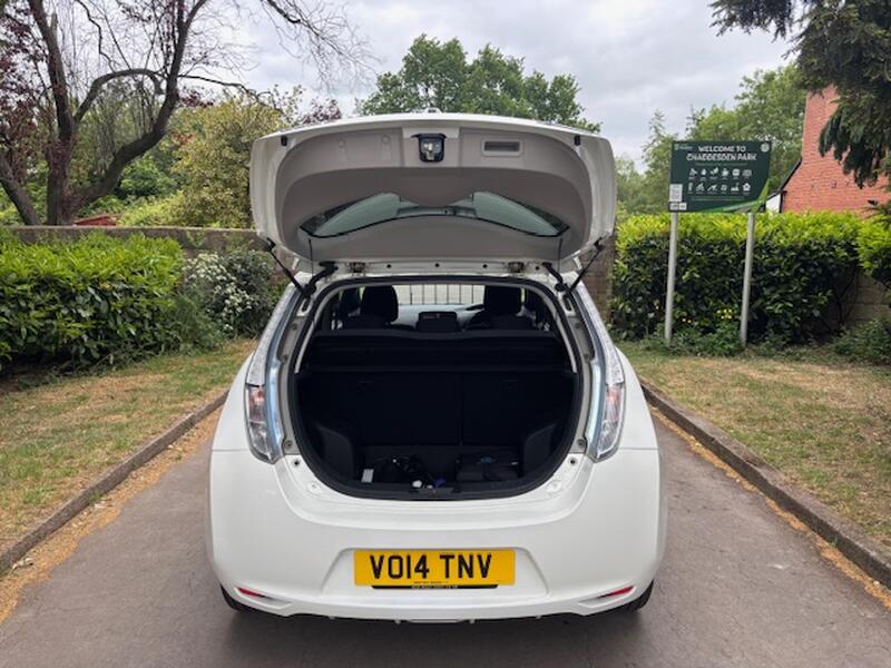 NISSAN LEAF