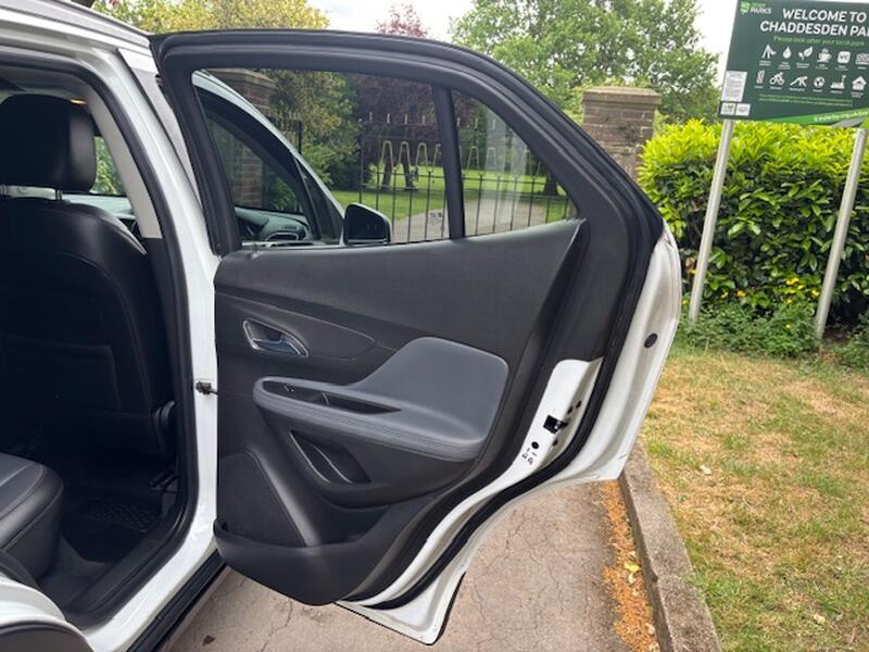 VAUXHALL MOKKA