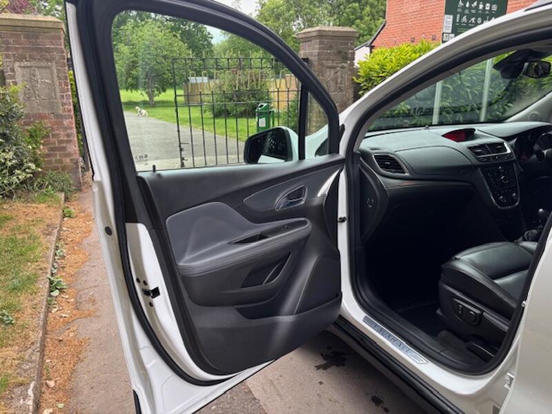 VAUXHALL MOKKA