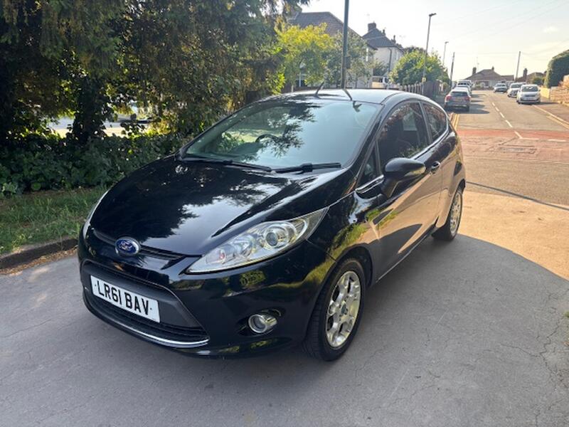 View FORD FIESTA 1.3 Zetec