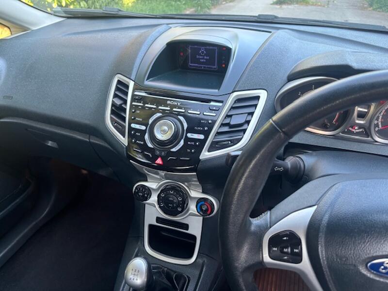 FORD FIESTA
