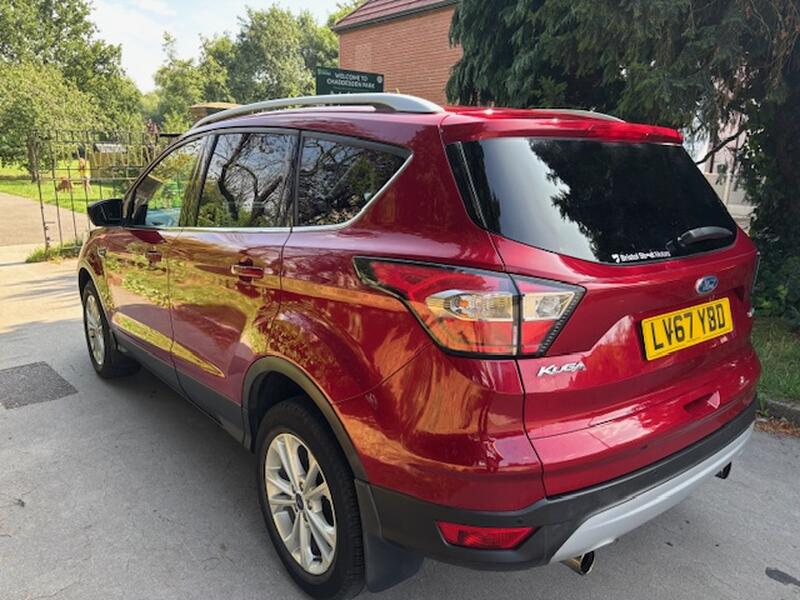 View FORD KUGA 1.5 T EcoBoost Titanium