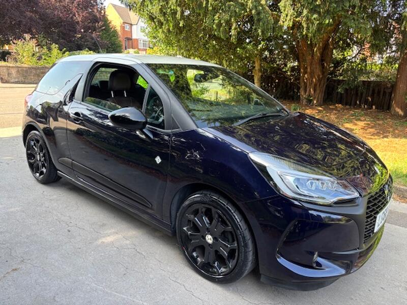 View DS AUTOMOBILES DS 3 1.2 PureTech Cafe Racer