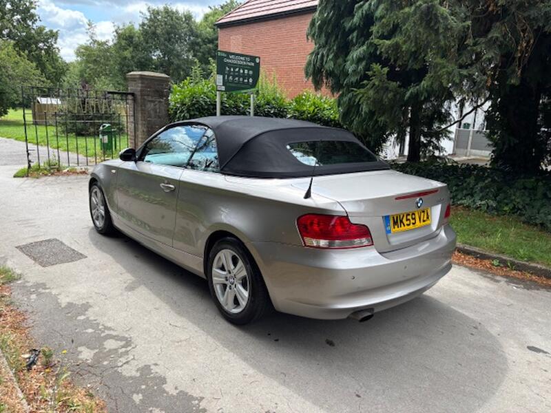View BMW 1 SERIES 2.0 118d SE Convertible