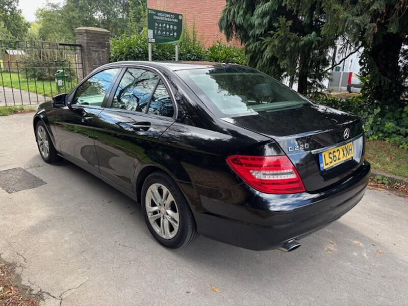 View MERCEDES-BENZ C CLASS 2.1 C220 CDI BlueEfficiency Executive SE